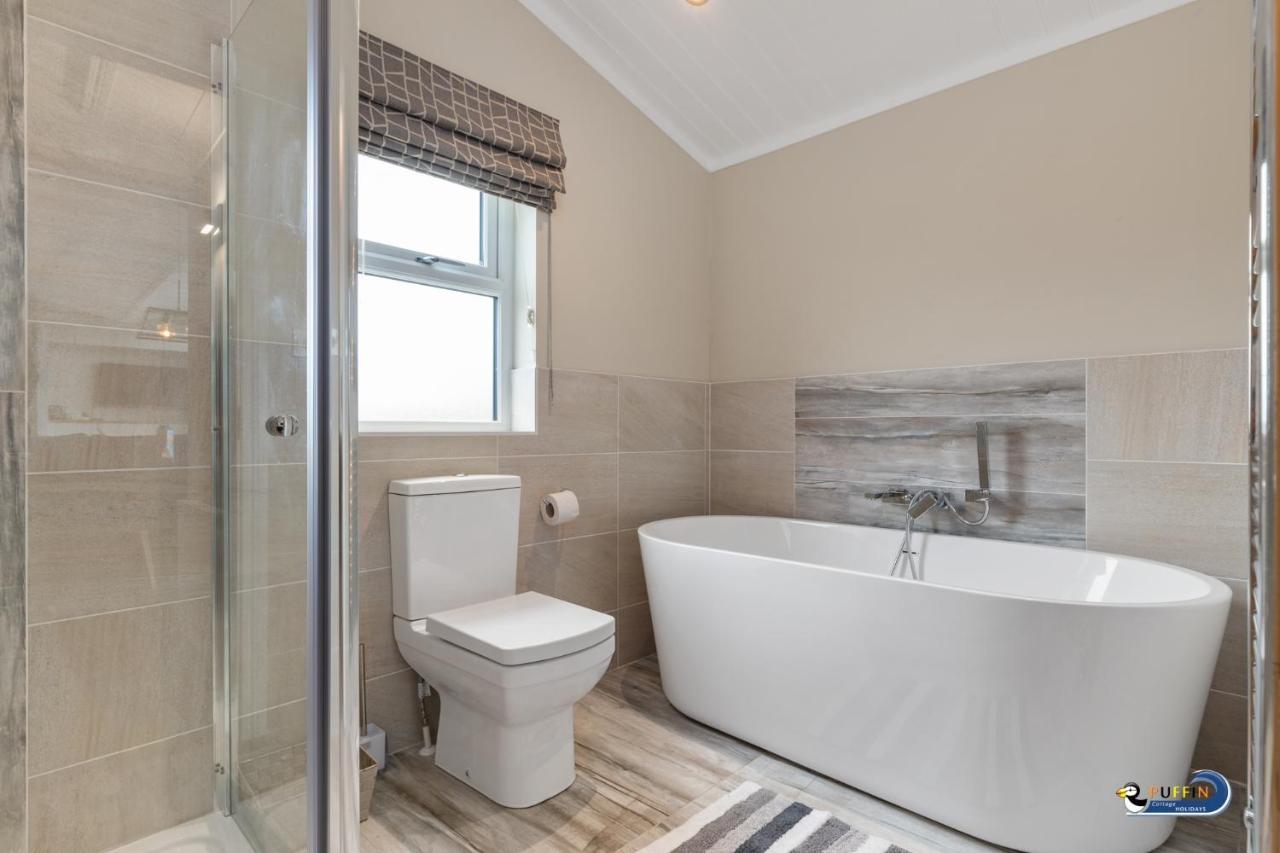 Valley View Lodge - Luxury Lodge, Hot Tub, Close To Beach Penally Eksteriør billede